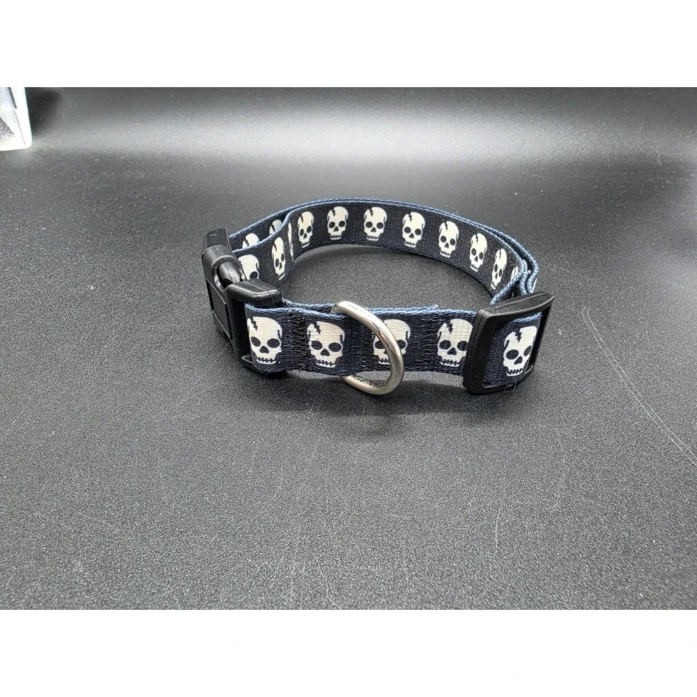 Adjustable Medium Sized Black Skull Dog Collar